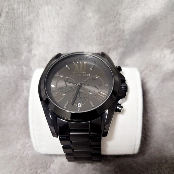 Micheal Kors Bradshaw watch - Picture 4 of 10